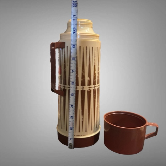 VINTAGE ALADDIN THERMOS - Picture 5 of 7